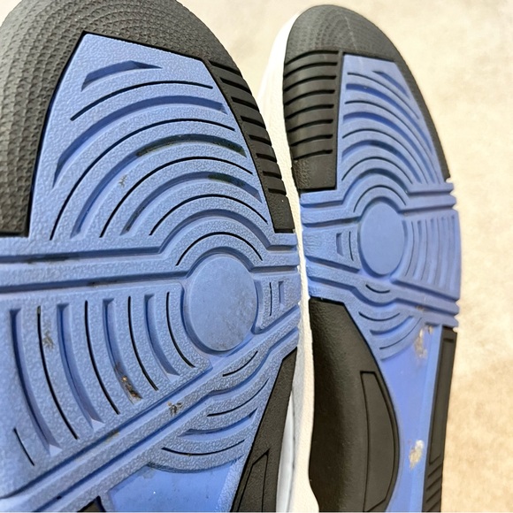 Nike Low Top Sneakers Size 13 White Black Blue Red EUC OG Box Streetwear Rare - Picture 9 of 11